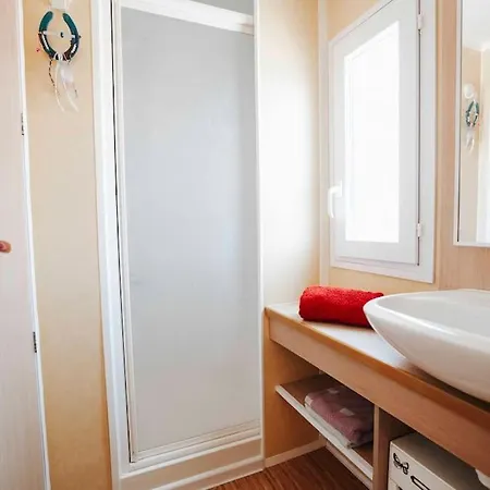 Sunny Tiny House With Sea View